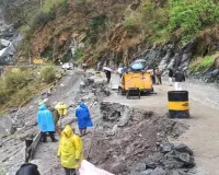 Uttarkashi News:  यमुनोत्री राजमार्ग पर भूस्खलन से चारधाम यात्रा प्रभावित, दोनों ओर लगी वाहनों की लंबी कतारें