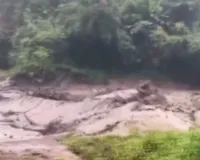  Arunachal Flood : कुमे नदी में आई अचानक बाढ़ में 84 मीटर लंबा पुल बहा, 8 गांव दुनिया से कटे