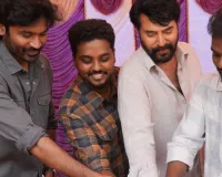 Dhanush: नेशनल अवार्ड जीतने पर धनुष और ममूटी ने मनाया जश्न, ‘ओम’ के सेट पर काटा केक