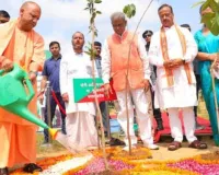  यूपी में बनेगा नया रिकॉर्ड,  एक पेड़ मां के नाम अभियान से सीएम योगी का लक्ष्य- लगेंगे 35 करोड़ पौधे