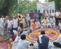  Barabanki News: पेड़ हैं जीवन का आधार, हर व्यक्ति लगाए कम से कम एक पौधा- विधायक साकेंद्र वर्मा