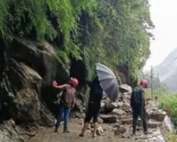 केदारनाथ पैदल मार्ग पर मलबा आने से यात्रा बाधित, मार्ग खोलने का काम युद्धस्तर पर जारी