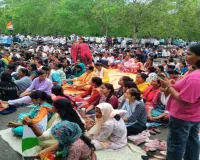 स्थायी करो, वेतन बढ़ाओ :  इको गार्डन में पंचायत सहायकों का प्रदेशव्यापी प्रदर्शन