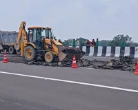 उन्नाव : उद्घाटन के 12वें दिन धंसा 4700 करोड़ का कानपुर-लखनऊ एक्सप्रेसवे 