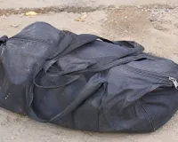  बाराबंकी : प्रधान पति को ले गई नारकोटिक्स टीम, विरोध पर दो को छोड़ा
