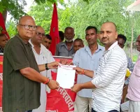गोंडा : धानेपुर में बिजली संकट पर फूटा गुस्सा, माले ने किया प्रदर्शन
