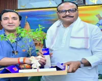 UP T20 League Season 4 : 14 अगस्त से शुरू होगा यूपी टी-20 लीग, संजय कपूर ने सतीश महाना और ब्रजेश पाठक को दिया न्योता