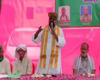 Auraiya News: अछल्दा स्टेशन पर गरजे किसान नेता, 15 दिन का अल्टीमेटम! बंद ट्रेनों के ठहराव की मांग, आंदोलन की चेतावनी