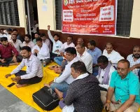 Bahraich News: लेखपालों पर विजिलेंस कार्रवाई से मचा हड़कंप! सीएम योगी से निष्पक्ष जांच की मांग, जानें क्या कहा...