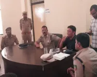 लखीमपुर खीरी : तिकोना फार्म में हाथियों ने रौंदी कई एकड़ फसल, किसानों का मझगईं रेंज पर प्रदर्शन