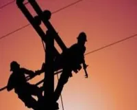 लखीमपुर खीरी : बिजली हादसों पर भड़के आउटसोर्स कर्मचारी