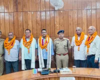 Bahraich News: पुलिस लाइन में सम्मान के साथ विदा हुए 5 पुलिसकर्मी, शॉल ओढ़ाकर और प्रशस्ति पत्र देकर किया सम्मानित