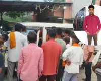 Raebareli News: बांदा-बहराइच हाईवे पर कांवड़ियों से भरे ई-रिक्शा को अज्ञात वाहन ने मारी टक्कर, एक की मौत, 7 गंभीर घायल