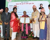 Awadh University 31st convocation: अवध विश्वविद्यालय के दीक्षांत समारोह में मेधावियों का जलवा, 120 छात्र-छात्राओं को मिले स्वर्ण पदक