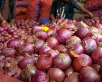 Onion price rise:  35 रुपये किलो मिलेगी प्याज, त्योहारों पर सस्ती दरों पर बिक्री करेगी केंद्र 