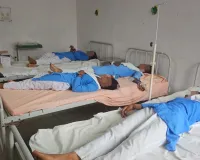 सतरिख के राजकीय कन्या इंटर कॉलेज में 24 छात्राएं बीमार! कई हुईं बेहोश, अस्पताल में मचा हड़कंप