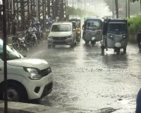 Bareilly Weather | बरेली में झमाझम बारिश से सुहाना हुआ मौसम, उमस से मिली राहत 