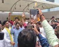 बांकीपुर उपचुनाव : 15वें राउंड तक प्रशांत किशोर 8,202 वोटों से आगे, जन सुराज कार्यालय में जश्न शुरू
