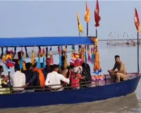 Sitapur News : सुरक्षा में तैनात जवानों की लापरवाही का वीडियो वायरल, तहसीलदार बोले- कराई जाएगी मामले की जांच