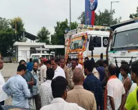 बाराबंकी में डीएम की सख्ती का असर : भीखरपुर में नाकेबंदी, 7 ओवरलोड मौरंग लदे ट्रक सीज; 4 लाख का जुर्माना
