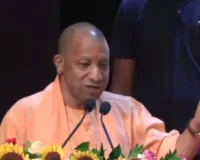 National Handloom Day :  CM योगी ने बुनकरों का किया सम्मान, कहा- 'हथकरघा हमारी सांस्कृतिक पहचान'