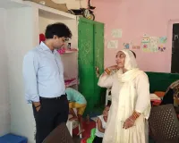 Amroha News : प्राथमिक विद्यालय नवादा का जर्जर भवन देख भड़के डीएम, कहा- बच्चों की सुरक्षा से खिलवाड़ बर्दाश्त नहीं