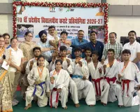 16 गोल्ड के साथ लखनऊ का दबदबा! राज्य स्तरीय कराटे में बना ओवरऑल चैंपियन, खिलाड़ियों ने दिखाया दम