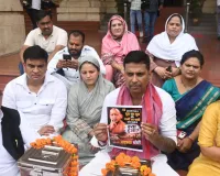 UP Monsoon Session: सीएम योगी बोले- 'युवा और किसान विरोधी है सपा, विपक्ष के भारी हंगामे के बीच विधानसभा की कार्यवाही अनिश्चितकाल के लिए स्थगित