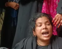Shahjahanpur News : बिजली के खंभे में करंट उतरने से 8 साल के बच्चे की मौत, मां की चीखों से हर आंख नम