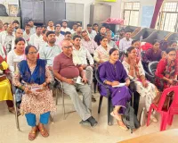 एडी बेसिक अचानक पहुंचे स्कूल, खुली शिक्षा व्यवस्था की पड़ताल; एफएलएन प्रशिक्षण का भी लिया जायजा