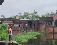 Shravasti News: तालाब में मिला अज्ञात युवक का शव, कई दिन पुराना होने की आशंका; जांच में जुटी पुलिस