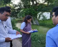 श्रावस्ती में बड़े बैनामों पर डीएम की पैनी नजर, जमीन पर पहुंचकर किया भौतिक सत्यापन; स्टाम्प शुल्क में गड़बड़ी पर सख्त कार्रवाई