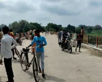 Sitapur News: सीतापुर-हरदोई बॉर्डर पर कपड़े में लिपटी लाश मिलने से हड़कंप, जांच में जुटी पुलिस
