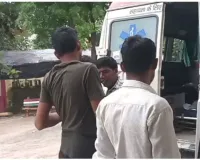 Sitapur Road Accident: नैमिषारण्य से लौट रहे श्रद्धालुओं की कार पेड़ से टकराई, दो की मौत; दो गंभीर