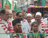 Eid Milad Un Nabi: महमूदाबाद में अकीदत के साथ निकला जुलूस-ए-मुहम्मदी, नात और सलाम से गूंजा शहर