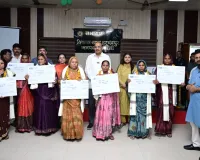 रायबरेली में मिड-डे मील रसोइयों को बड़ा तोहफा, राज्यमंत्री ने बांटे कैशलेस चिकित्सा कार्ड; 5 लाख तक इलाज की सुविधा