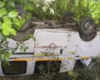 Kanpur News: स्कूली बच्चों से भरी वैन हुई का हादसे का शिकार, 19 छात्र घायल; चालक फरार