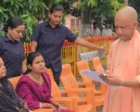 जमीन के मामलों में लापरवाही पर CM योगी का सख्त रुख, बोले- रास्ता न दिला पाएं तो लेखपाल-कानूनगो-तहसीलदार सस्पेंड करो