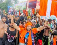 मुरादाबाद : दिल्ली-हरिद्वार हाईवे पर उमड़ा कांवड़ियों का सैलाब