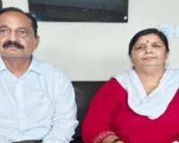 लखनऊ :  दरोगा से परेशान होकर पूर्व DIG पहुंचे पुलिस हेडक्वार्टर , DGP से लगाई गुहार