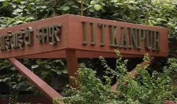 Kanpur : सीबीएसई मूल्यांकन प्रणाली की खामियां उजागर करने वाले युवा एथिकल हैकर को आईआईटी कानपुर में मिला अवसर 