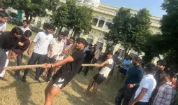 रस्साकसी में महमूदाबाद हॉल ने मारी बाजी... लखनऊ विश्वविद्यालय में अंतर छात्रावास फेस्ट का समापन