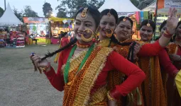Uttarakhand Festival: छोलिया दल छाया, काफल गायन में अंबादत्त ने पहला स्थान पाया, गोमती तट पर उत्तराखंड महोत्सव की धूम