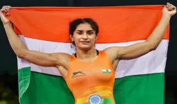 मुझे अब भी इस खेल से प्यार है... महिला पहलवान विनेश फोगाट ने संन्यास से लिया यू-टर्न, ओलंपिक पदक पर नजरें