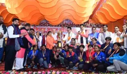 Kabaddi Competition: कबड्डी स्पर्धा के महिला वर्ग में मऊ, पुरुष में आजमगढ़ ने जीता खिताब