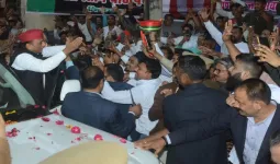 कानपुर : शंकराचार्य विवाद पर बोले अखिलेश यादव, डिप्टी सीएम को छोड़ देनी चाहिए कुर्सी