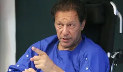  इमरान खान की मदद को आगे आए सुनील गावस्कर, कपिल देव समेत 14 पूर्व क्रिकेटर, पाकिस्तानी सरकार से की बेहतर बर्ताव की अपील 