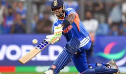 T20 वर्ल्ड कप 2026 में बड़ा रिकॉर्डः सूर्यकुमार यादव का धमाकेदार कप्तानी कमाल! धोनी को छोड़ दिया पीछे, अब निशाने पर युवराज सिंह