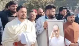 दिवगंत अजीत पवार की अस्थियों का हरिद्वार में विसर्जन,  NCP नेता धीरज शर्मा ने पूरी की धार्मिक अनुष्ठान