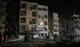 इजरायल की मिसाइल सिटी पर ईरान का ताबड़तोड़ हमला, 'लिटिल इंडिया' में 47 लोग घायल